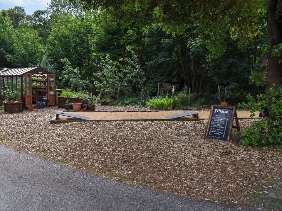 Surrounding area | Seaview One - Sea Views, Corton