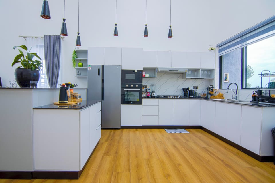 Luxury Bungalow, Garden View | Private kitchen | Fridge, microwave, cookware/dishes/utensils