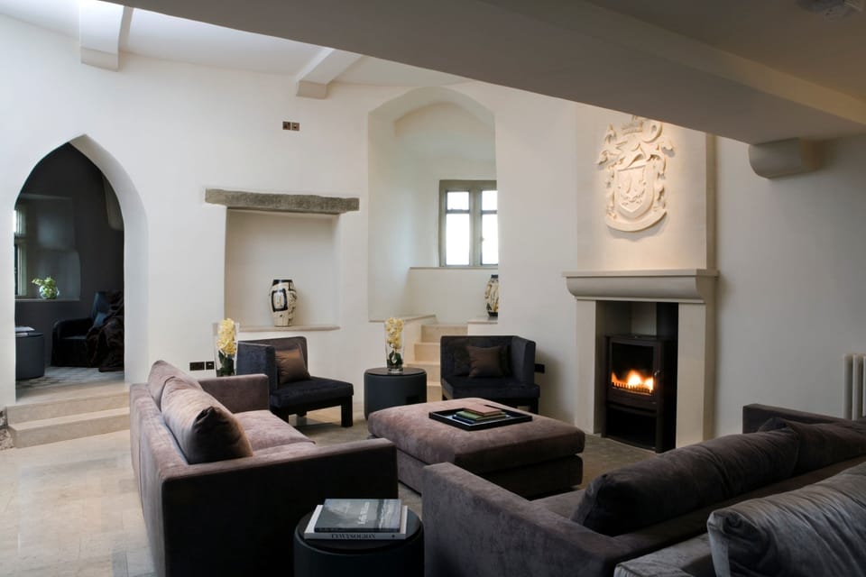 Flat-screen TV, DVD player, iPod dock