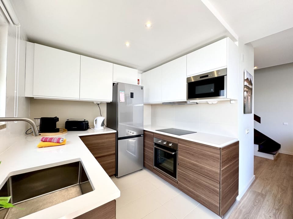 Microwave, oven, coffee/tea maker, toaster