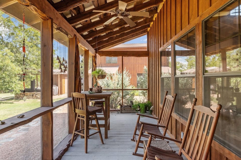 Cabin, 2 Bedrooms | Outdoor dining