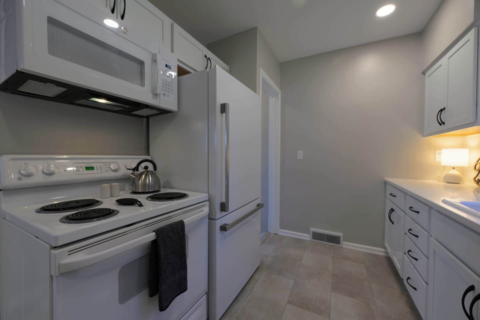 Full Kitchen