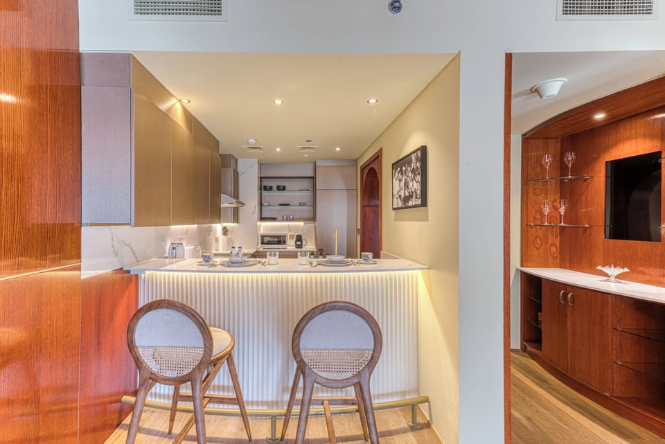 Luxury Apartment, Balcony, Sea View | Dining room
