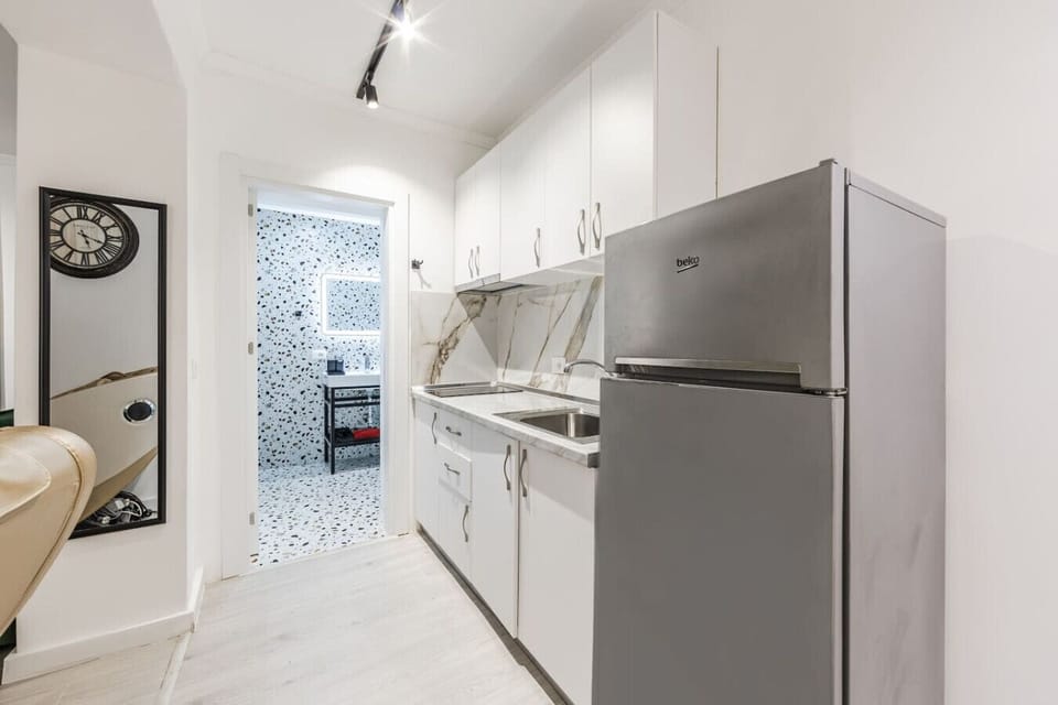 Fully-equipped kitchen