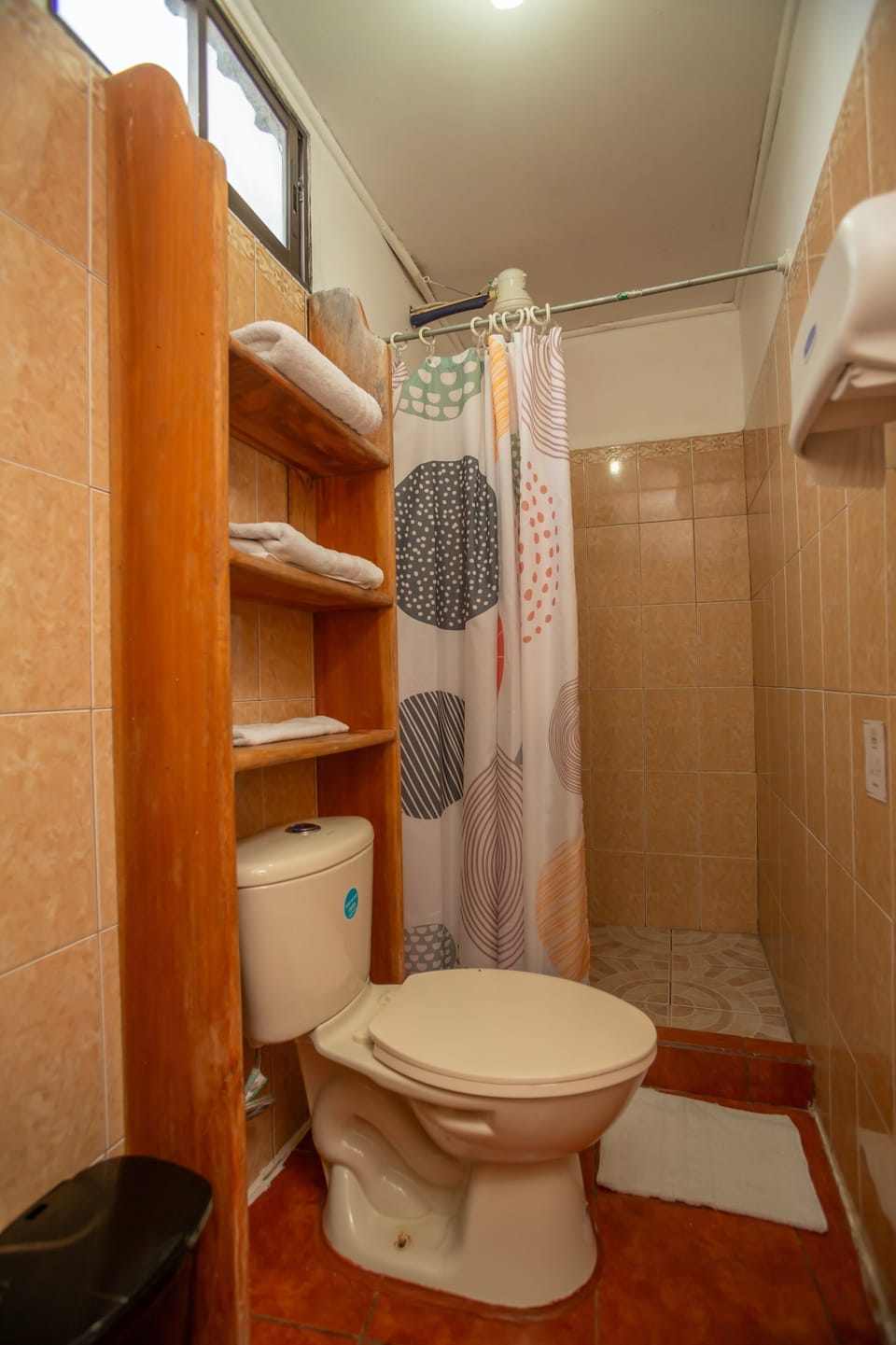 Classic Double Room, Private Bathroom, Courtyard View | Bathroom | Shower, towels, soap, shampoo