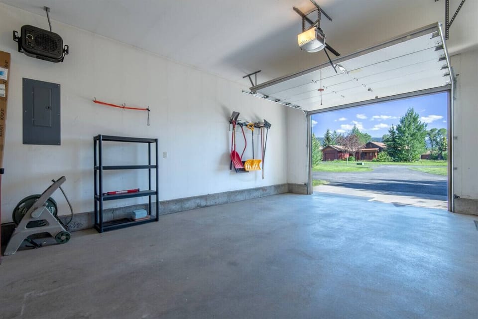Spacious Garage
