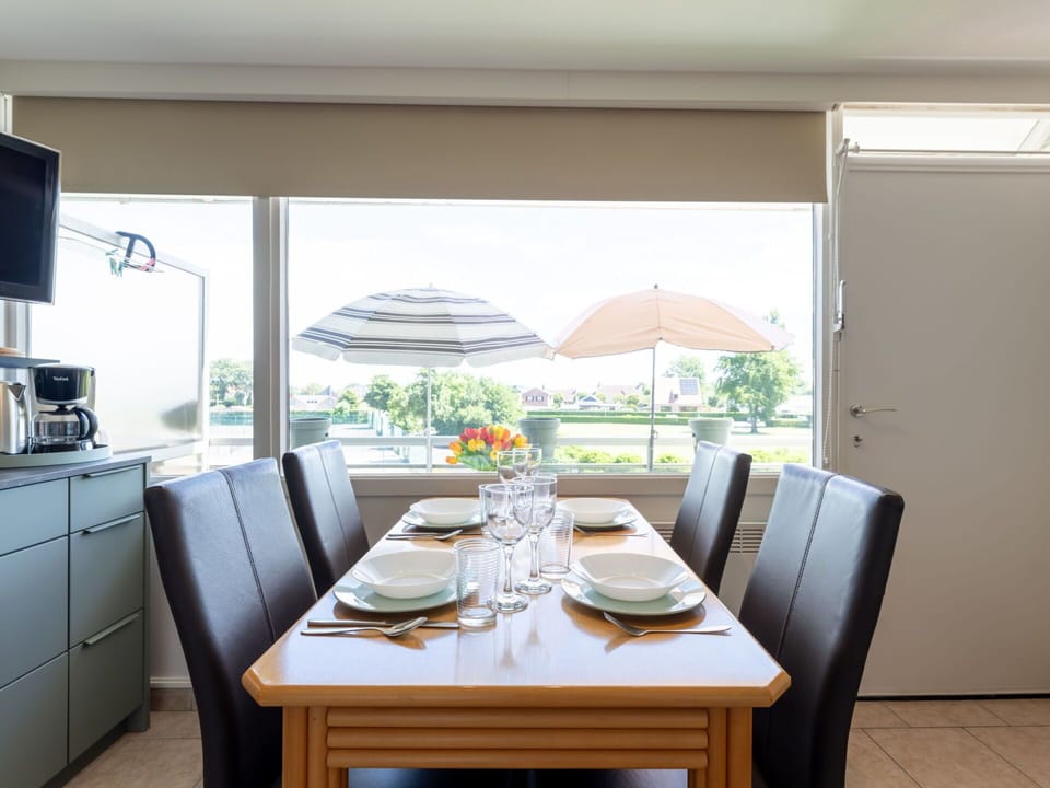 Furniture, Interior Design, Flooring, Ceiling, Floor, Lighting, Table, Chair, Kitchen & Dining Room Table, Room