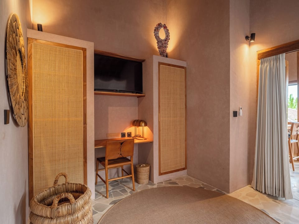 Basic Villa, Balcony, Garden View | In-room safe, free WiFi