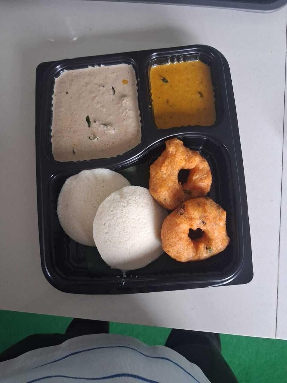 Daily local cuisine breakfast for a fee