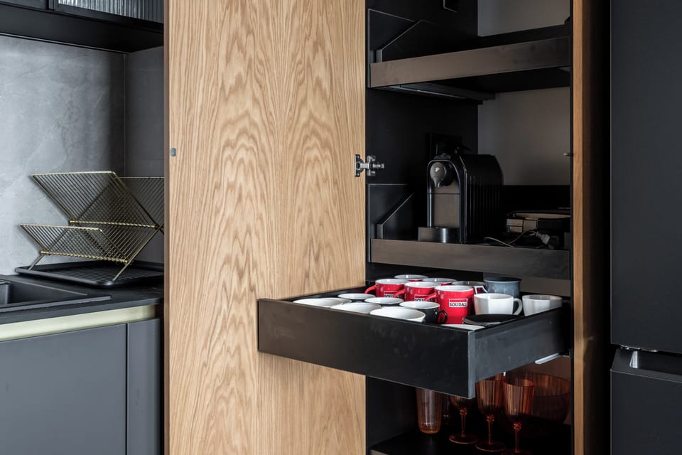 Apartment (51) | Private kitchen | Fridge, stovetop, electric kettle, cookware/dishes/utensils