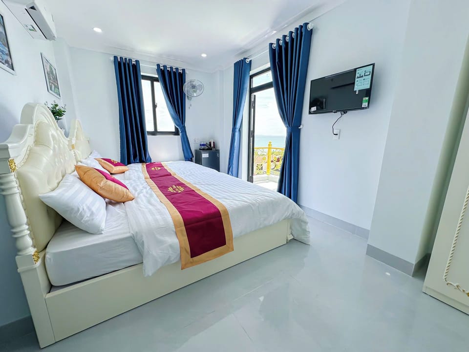 Junior Quadruple Room | Free WiFi, bed sheets