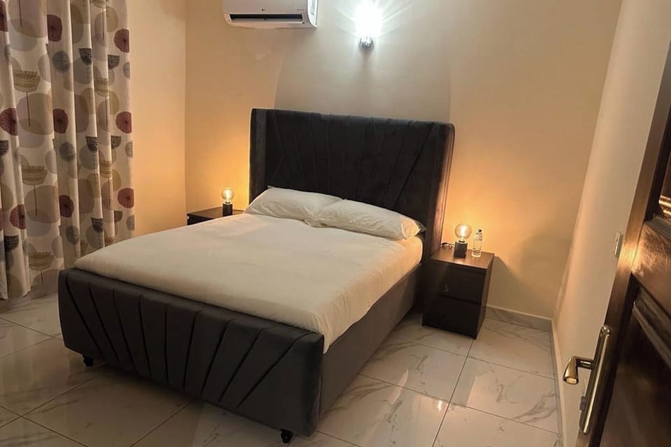 1 bedroom, iron/ironing board, WiFi (free), bed sheets