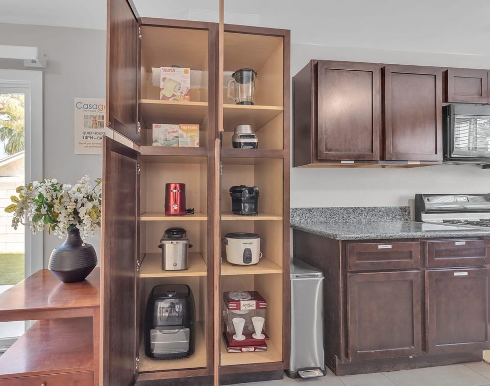 Whether you're here for a weekend getaway or an extended Vegas escape, Waypoint Lodge has you covered with strong Wi-Fi, smart TVs, a fully cook-ready kitchen, and flexible sleeping arrangements.