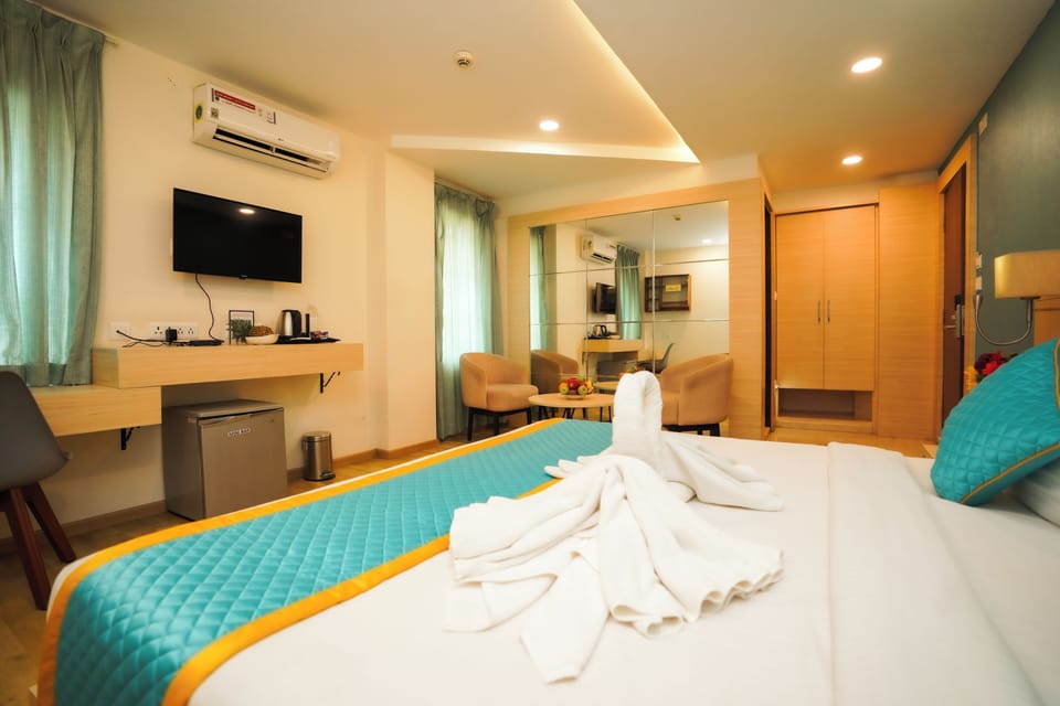 Premium Double Room, 1 King Bed | In-room safe, iron/ironing board, free WiFi