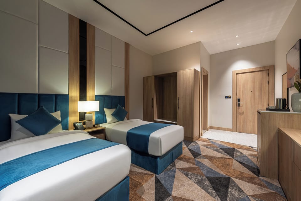 Deluxe Double or Twin Room | Egyptian cotton sheets, premium bedding, minibar, iron/ironing board
