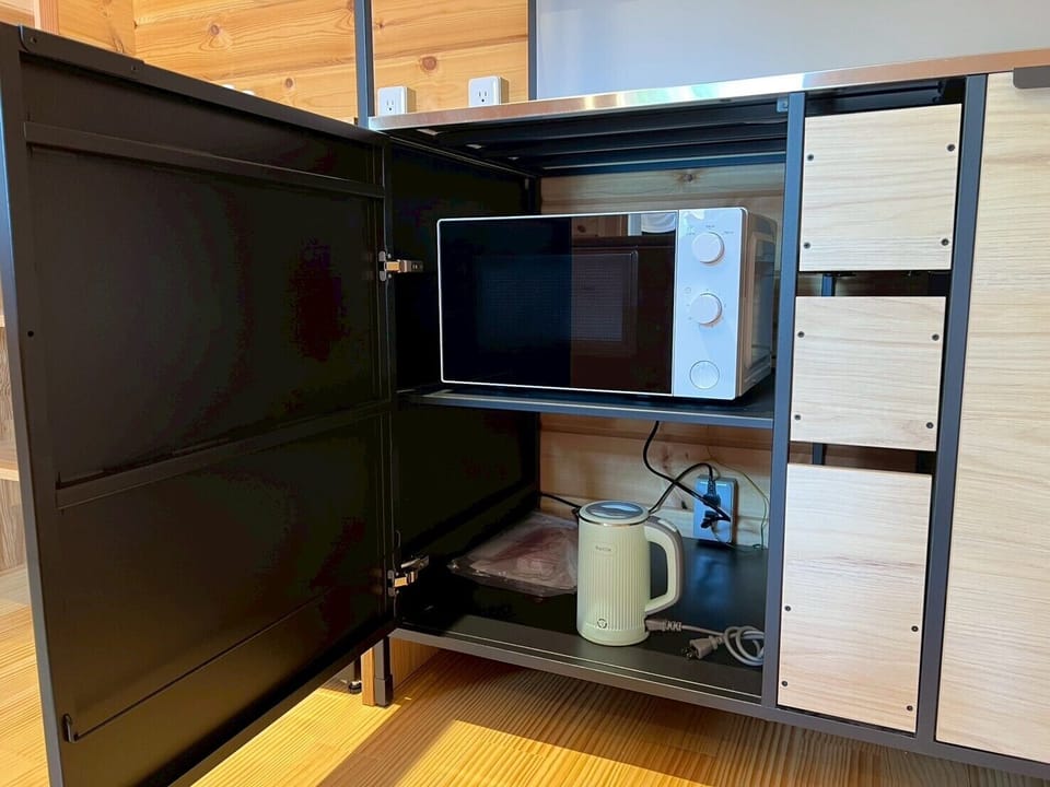 Olive Cottage, Non Smoking, Private Bathroom | Microwave