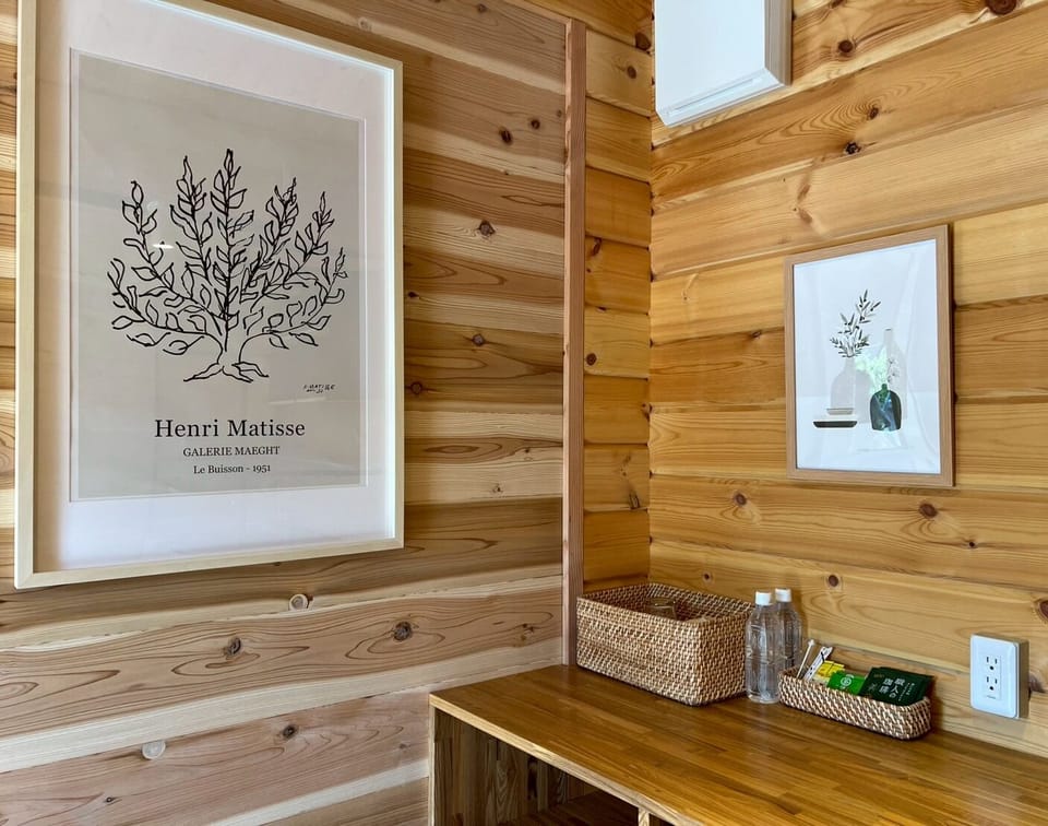 Olive Cottage, Non Smoking, Private Bathroom | Room amenity