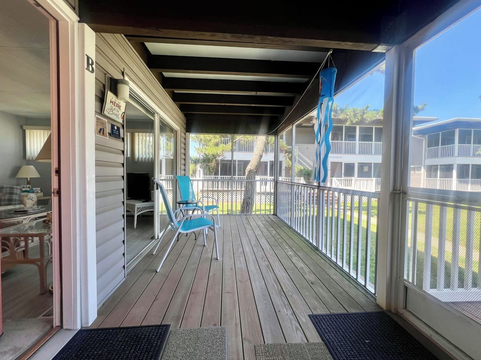 Large Screened Porch