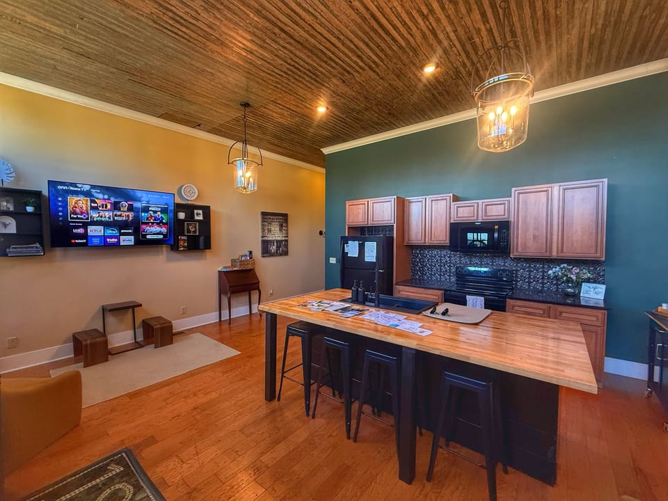 When you walk in, this is your view!