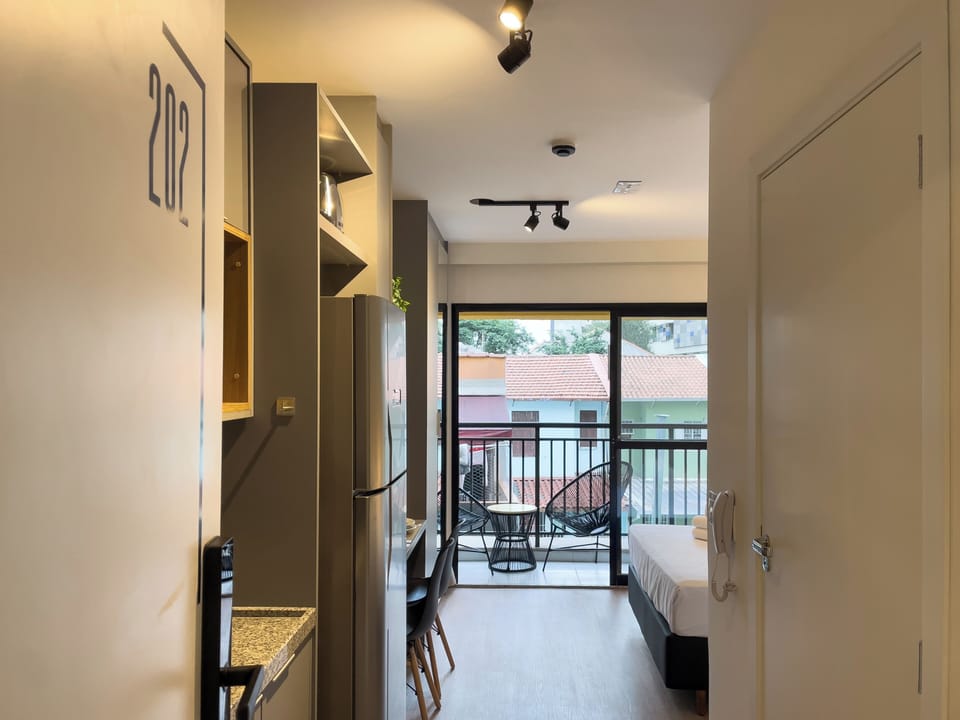 Studio | Private kitchen | Stovetop, cookware/dishes/utensils