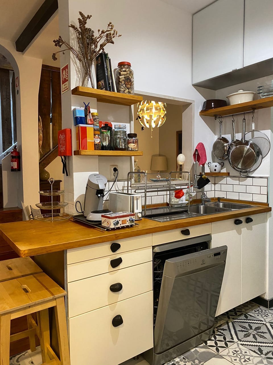 Fully equipped kitchen