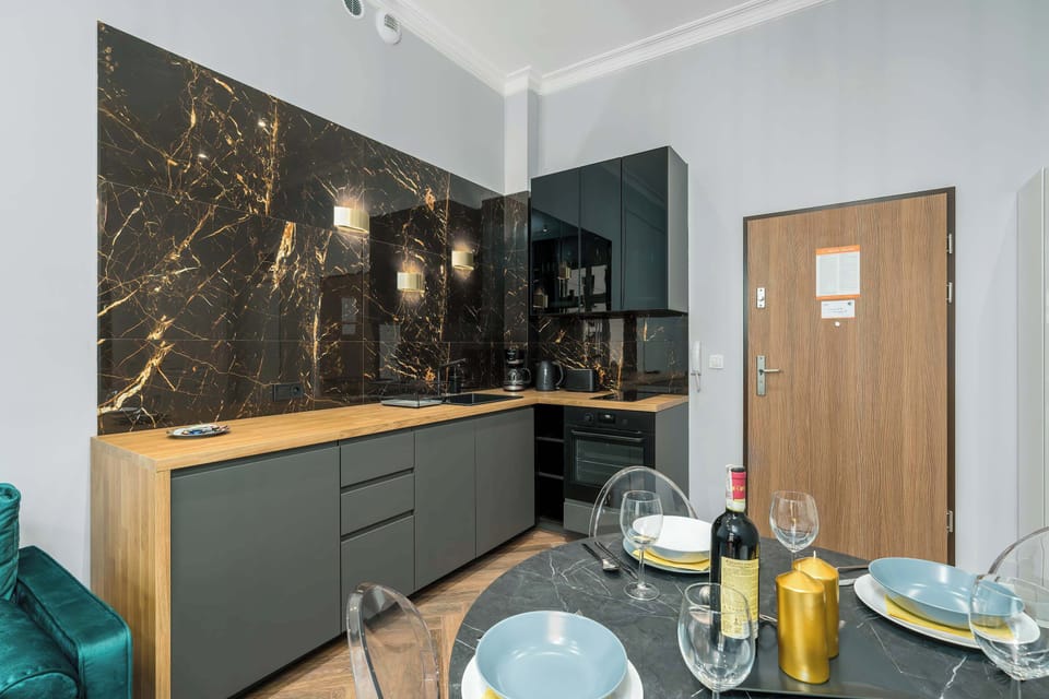 A modern kitchenette that allows you to prepare home-cooked meals. 