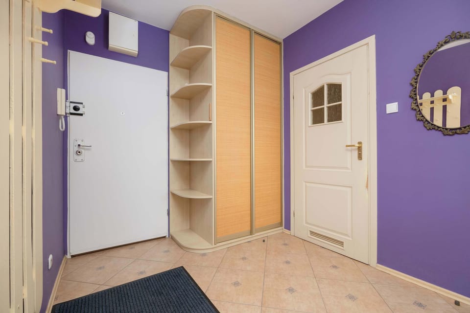 Hallway with closet.