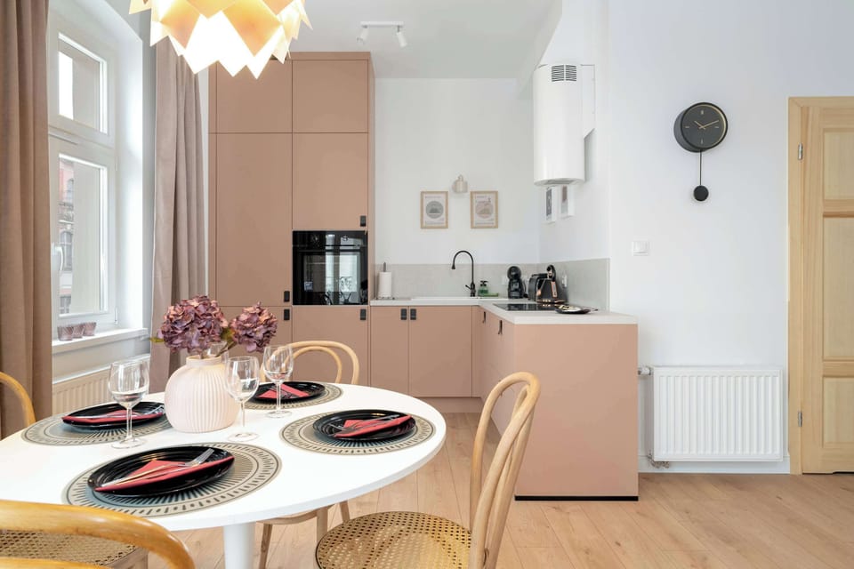 Kitchenette with dining table. 