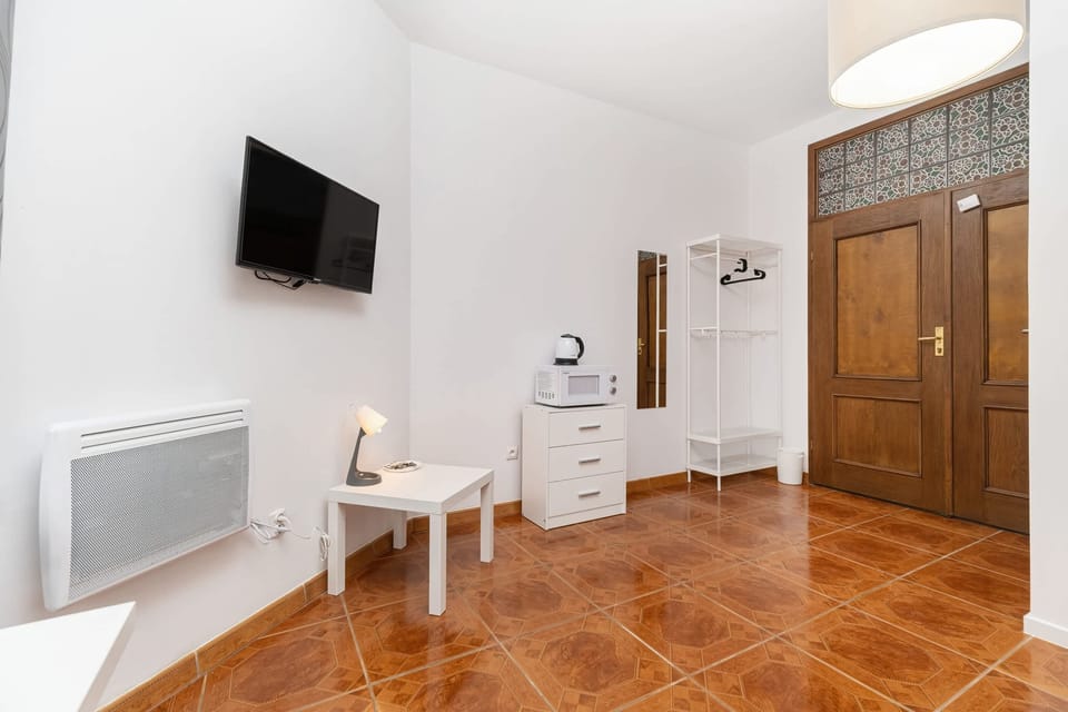 The living area is perfect for unwinding after a day of sightseeing. 