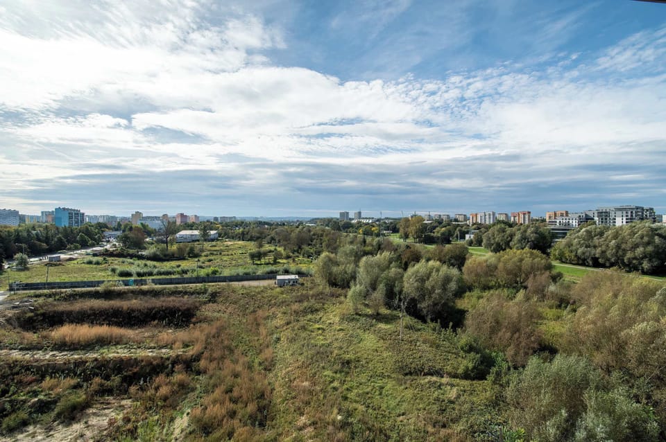 View from the apartment of the surrounding area.