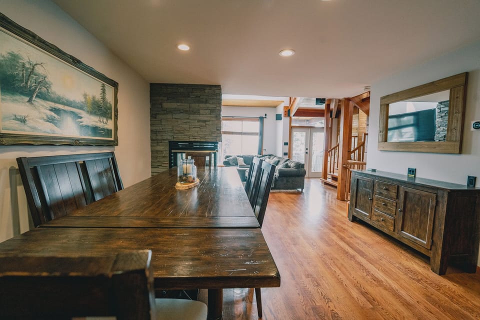 Chalet, Balcony, Mountain View | Living area | Flat-screen TV