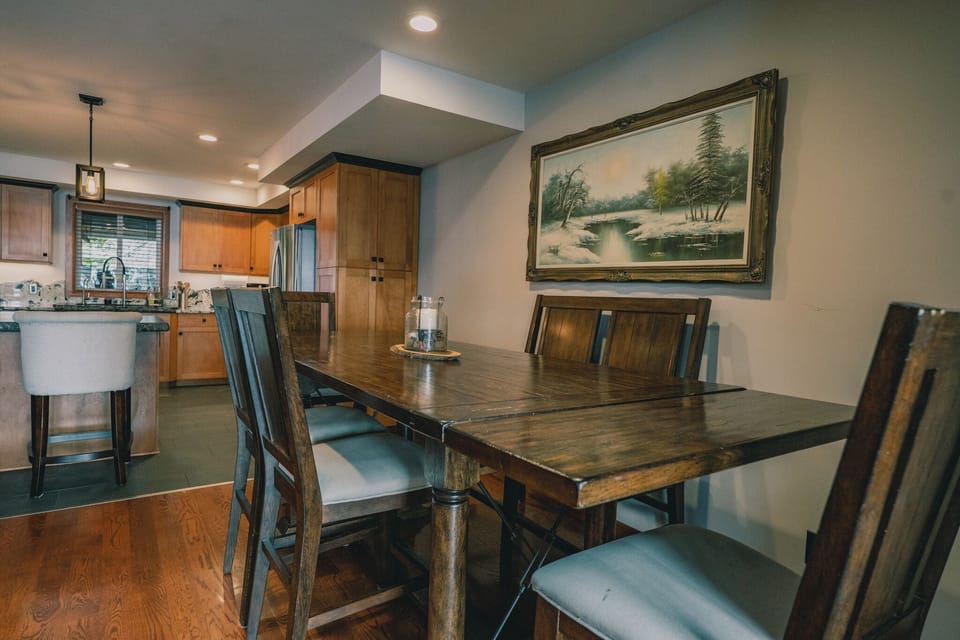 Chalet, Balcony, Mountain View | Private kitchen | Coffee/tea maker