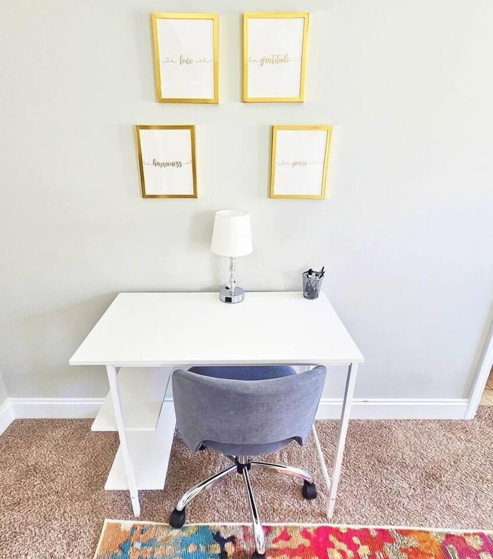 Dedicated workspace within the master. We all need a little motivation at times. Let's be motivated & get some work done! 