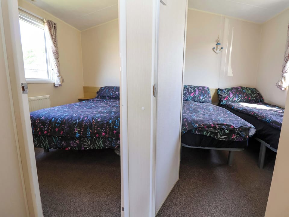 3 bedrooms, individually decorated, individually furnished, free WiFi
