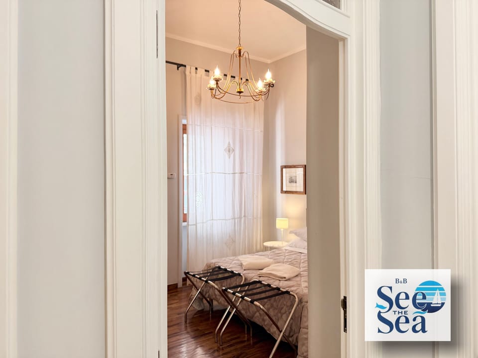 Double Room, Courtyard View | Desk, laptop workspace, free WiFi