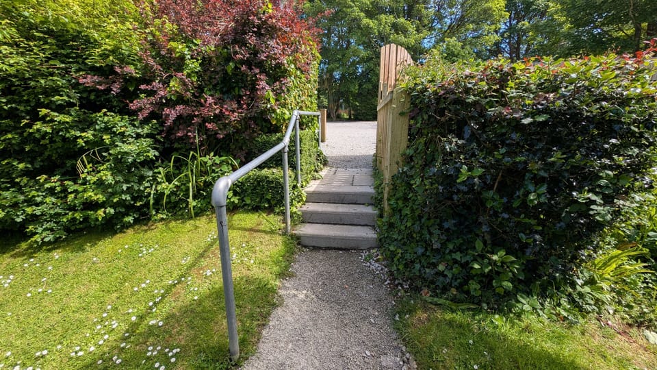 Steps to Main Facilities