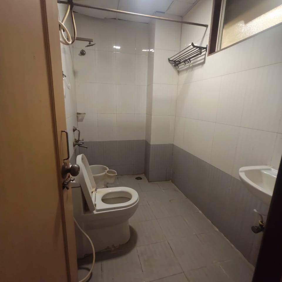Towels, soap, shampoo