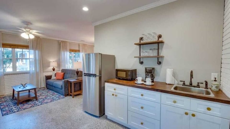 The kitchenette offers all the essentials for preparing meals during your stay.