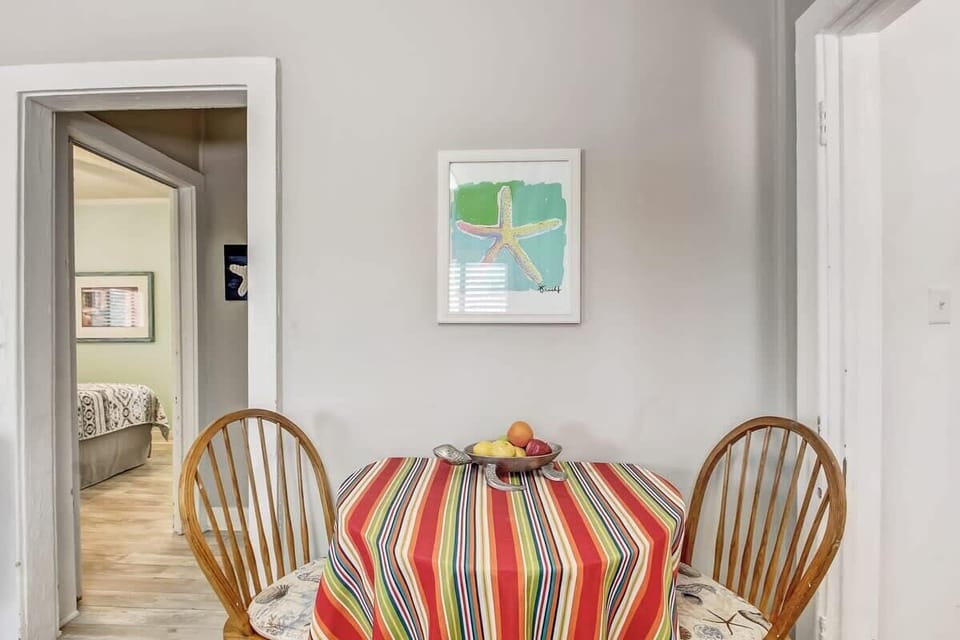 A cheerful spot for enjoying meals with your group.