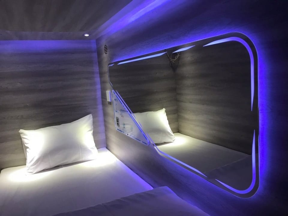 Brain Sleep Cabin Lower Bed (Men Only) Non Smoking