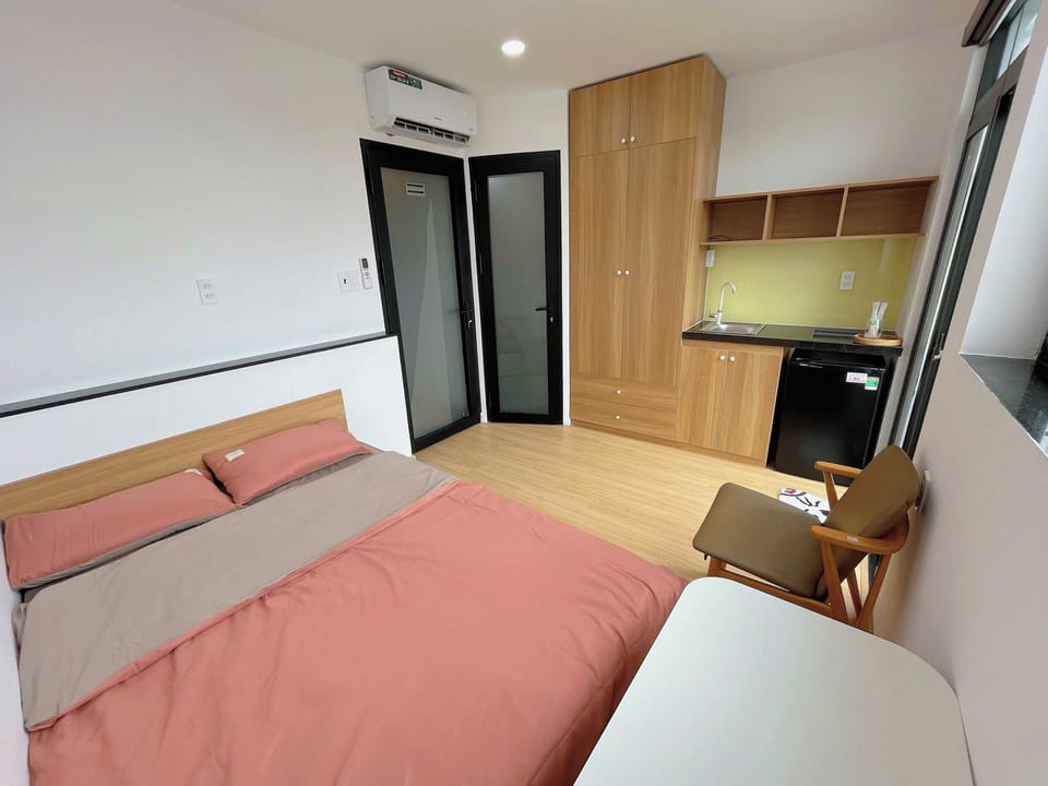 Standard Double Room, 1 Double Bed, City View | Desk, soundproofing, iron/ironing board, free WiFi