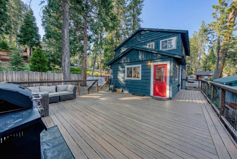 Deck: New composite decking, gas grill and Outdoor seatings (Grill is available during the summer months)