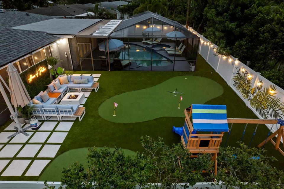 And just when you thought the fun couldn’t get any better—step into our expansive backyard! From patio lounging to mini putt-putt showdowns and a full kids’ playground, there’s something for everyone to enjoy.