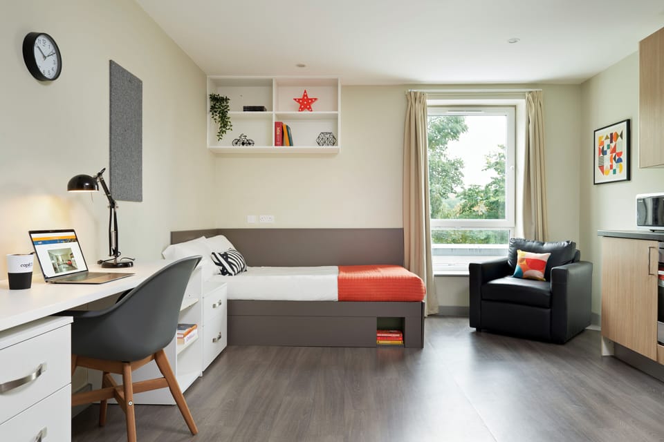 Single Room | Free WiFi