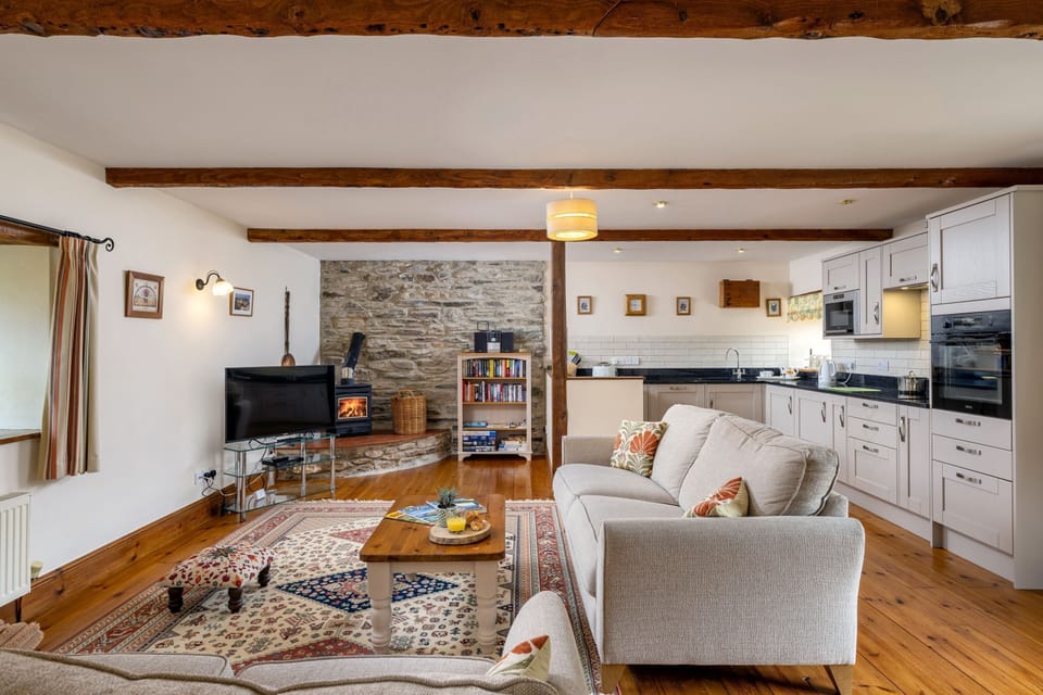 Wheal Kitty Lounge and Kitchen area