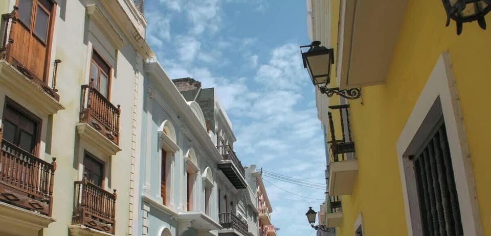 Near to the colorful streets of Old San Juan. Explore pastel facades and cobblestone streets.
