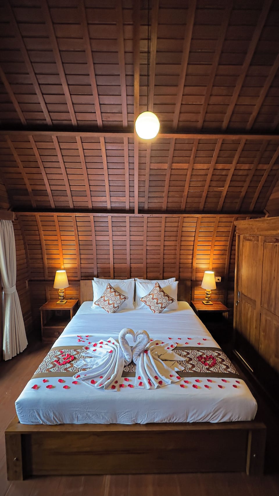 Double Room, Kitchen, Courtyard View | Premium bedding, free minibar, desk, laptop workspace