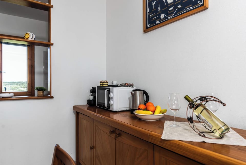 Standard Townhome, Multiple Bedrooms (La Guzzetta Stintinese) | Dining