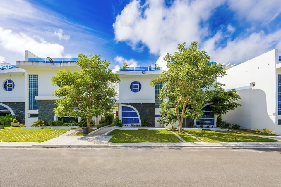 Located in a quiet and secure gated community.