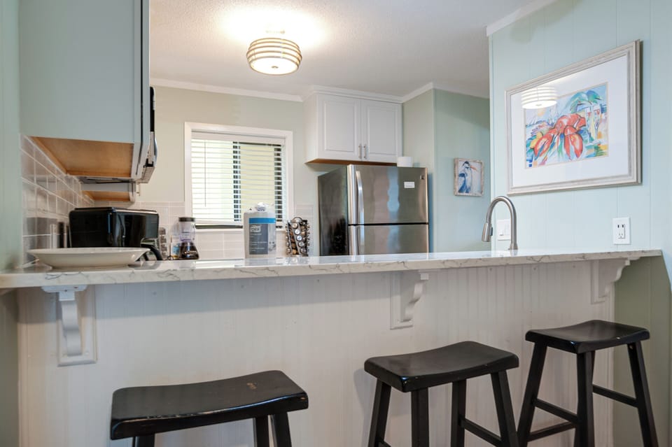 Kitchen counter seating